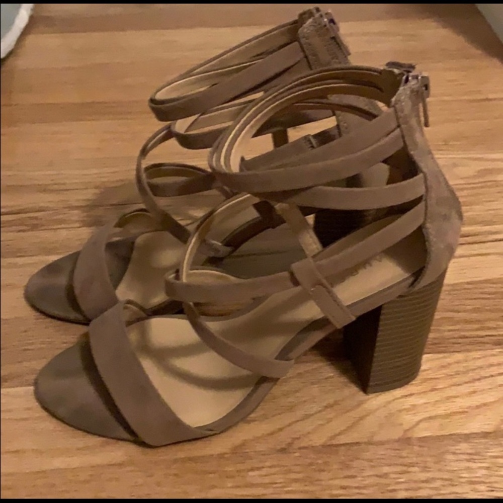 LC Nude Wrap Heel